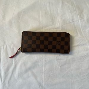 ❗️MUST SELL, $470❗️LOUIS VUITTON CLEMENCE WALLET IN DAMIER EBENE